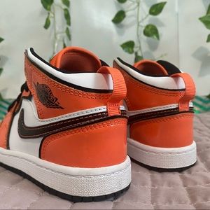 Jordan 1 MID SE (PS)